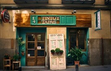 Кафе Tinto y Tapas